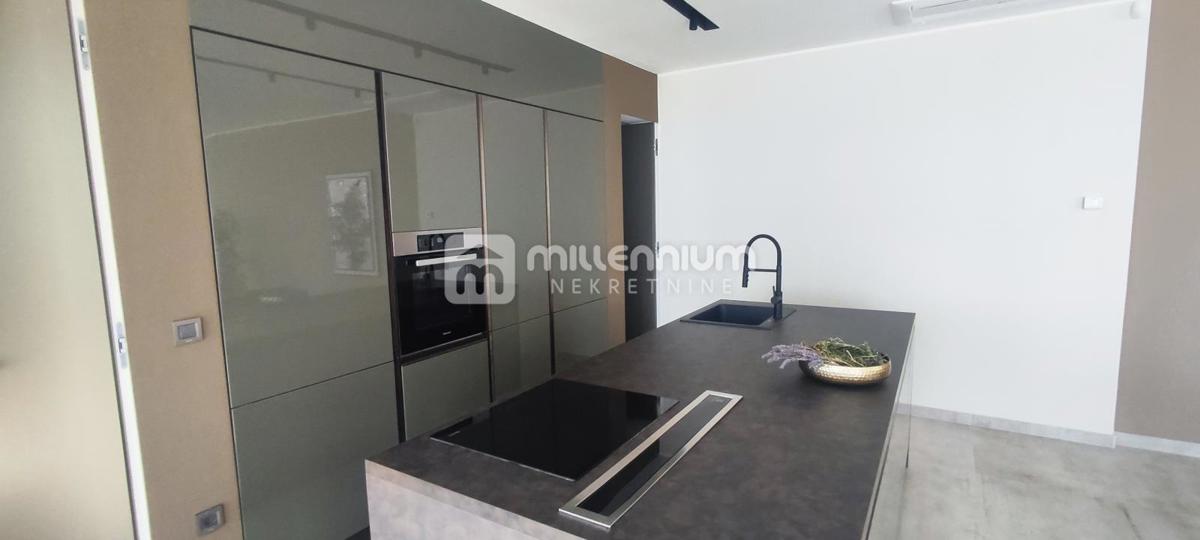 Casa Vrbnik, 288,30m2