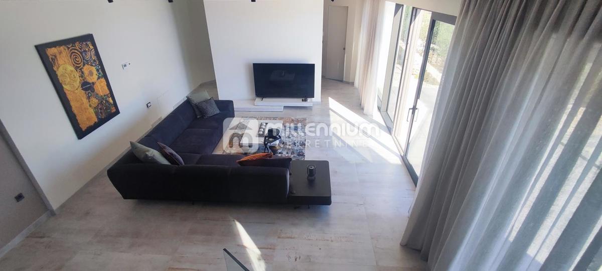 Casa Vrbnik, 288,30m2