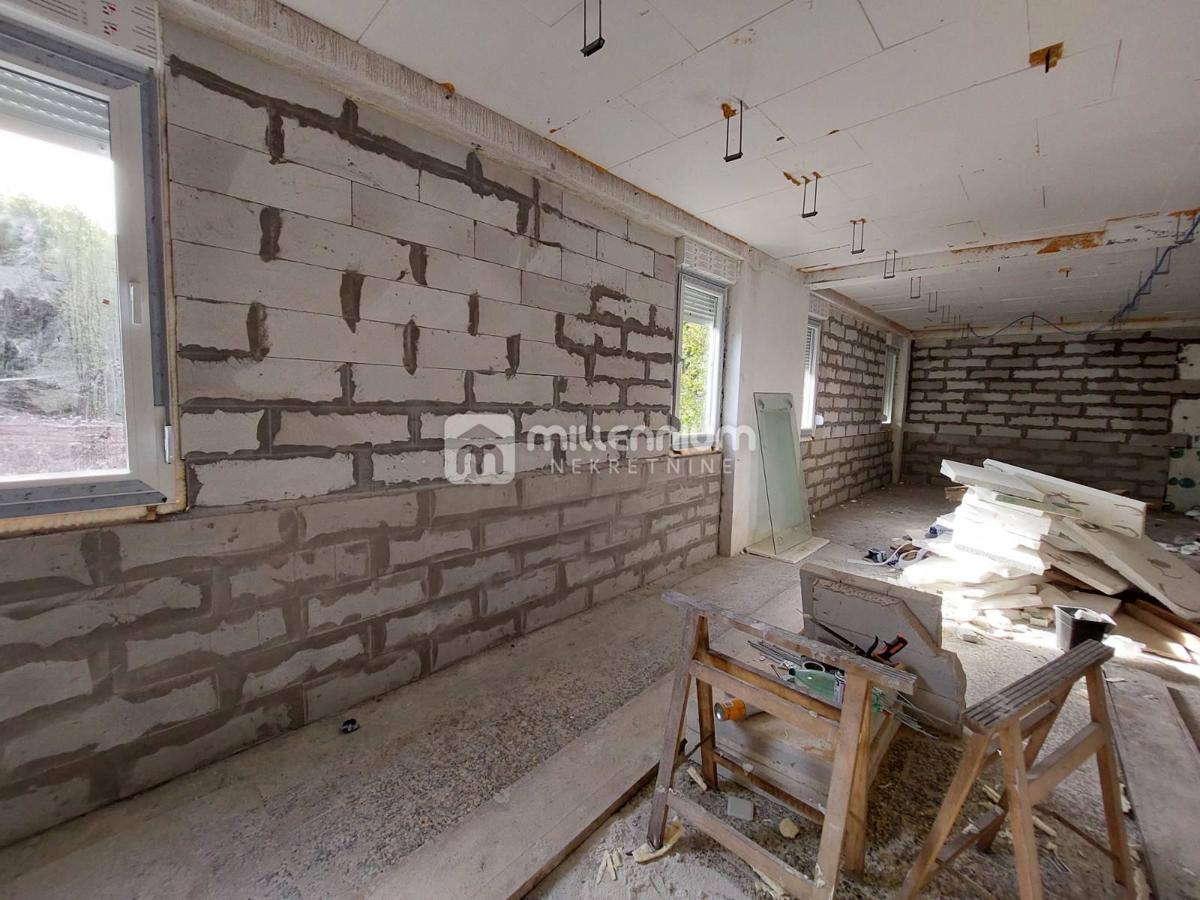 Locale commerciale Marčelji, Viškovo, 294m2