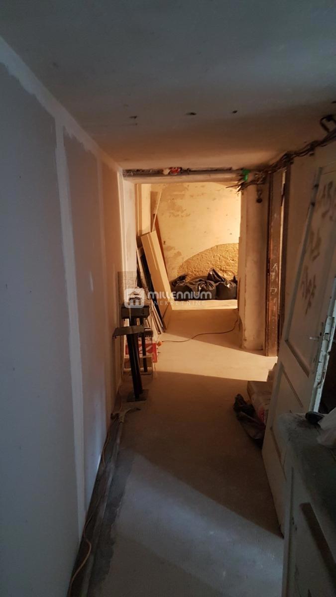 Appartamento Bulevard, Rijeka, 68,25m2