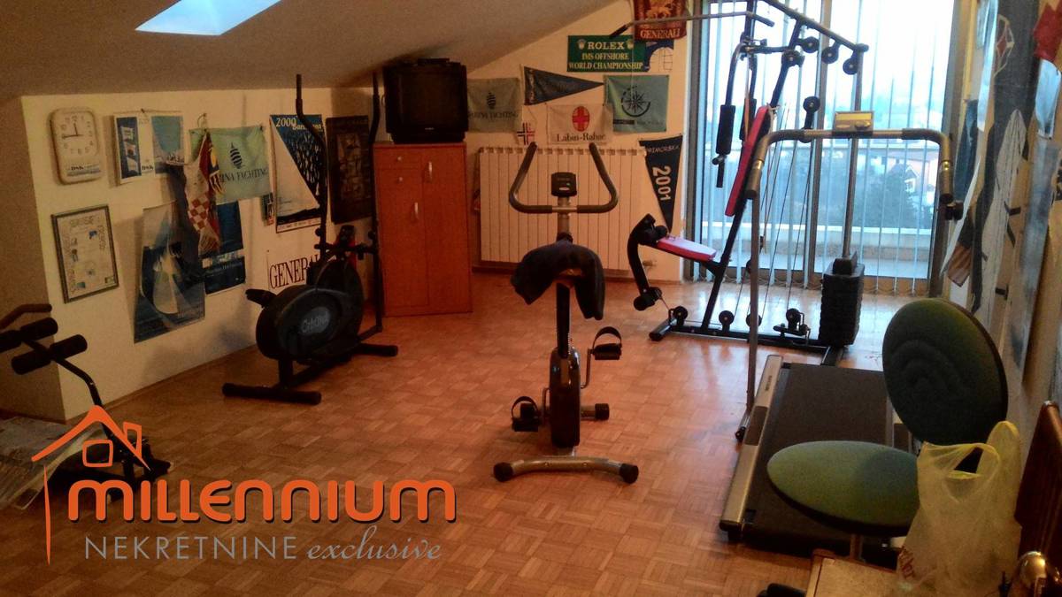 Appartamento Marinići, Viškovo, 390m2