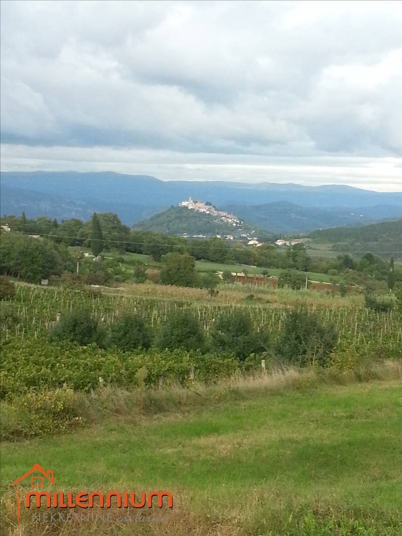 Terreno Karojba, 14.700m2