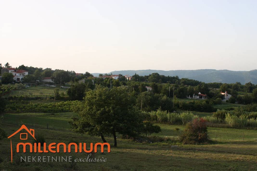 Terreno Karojba, 14.700m2