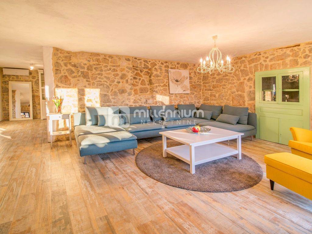 Casa Garica, Vrbnik, 160m2