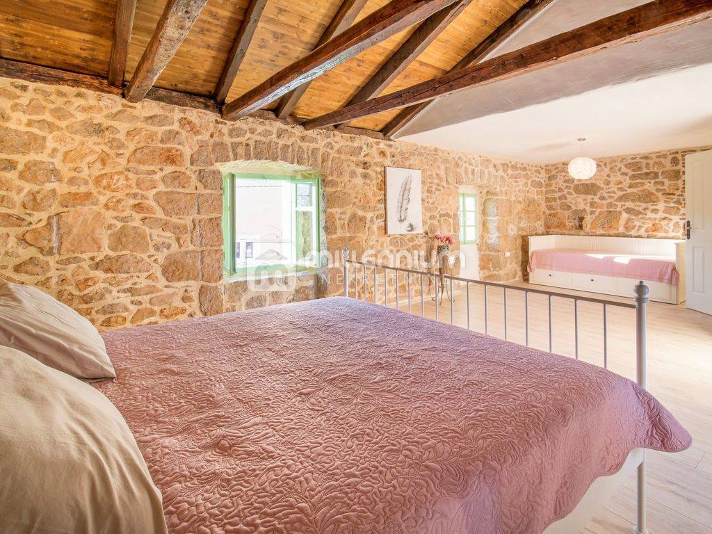 Casa Garica, Vrbnik, 160m2