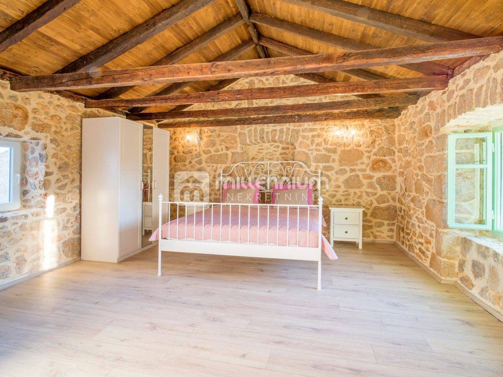 Casa Garica, Vrbnik, 160m2