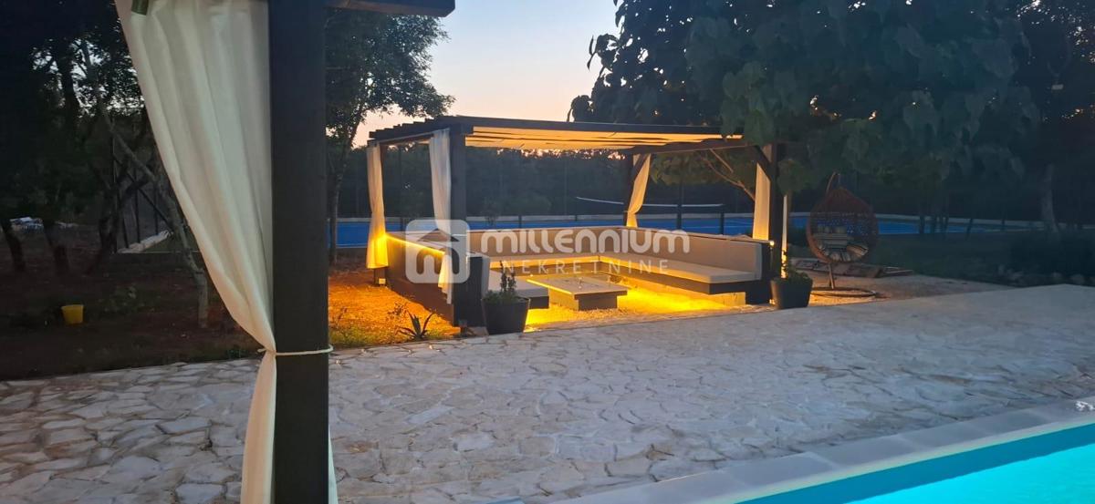 Casa Malinska, Malinska-Dubašnica, 343,71m2