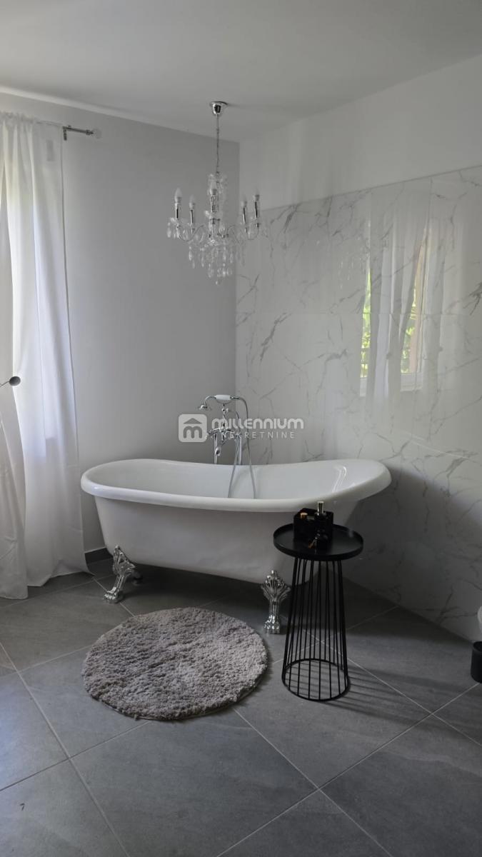 Casa Malinska, Malinska-Dubašnica, 343,71m2