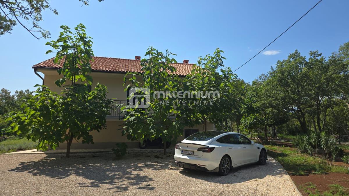 Casa Malinska, Malinska-Dubašnica, 343,71m2