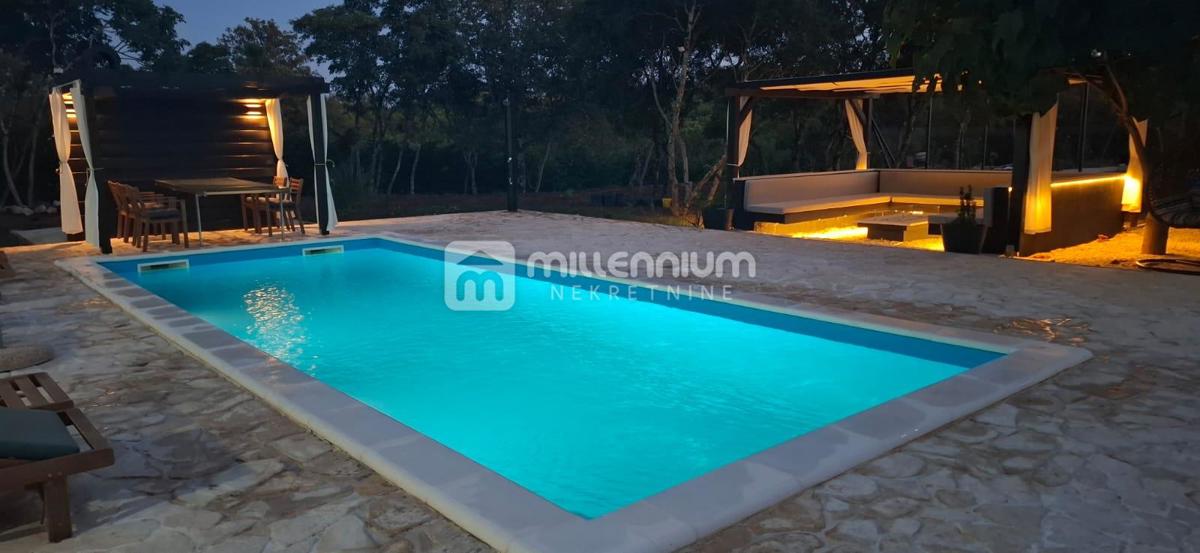 Casa Malinska, Malinska-Dubašnica, 343,71m2