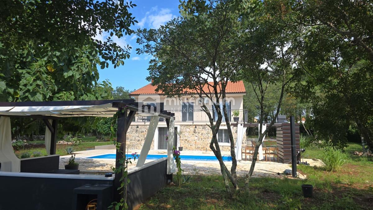 Casa Malinska, Malinska-Dubašnica, 343,71m2