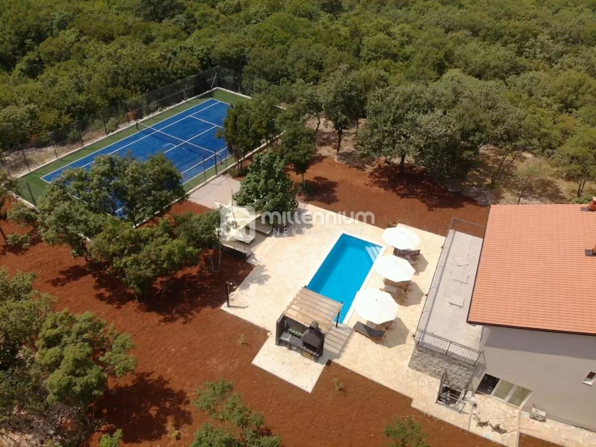 Casa Malinska, Malinska-Dubašnica, 343,71m2