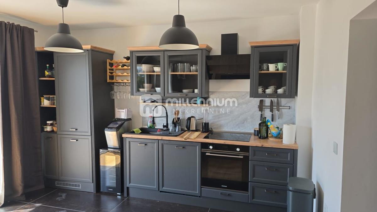 Casa Malinska, Malinska-Dubašnica, 343,71m2