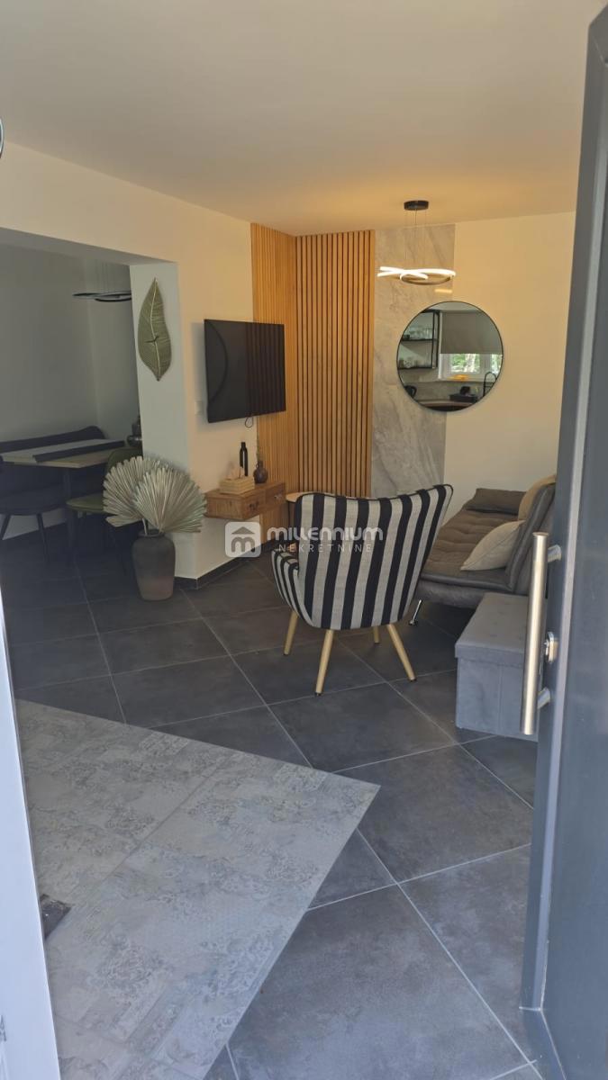 Casa Malinska, Malinska-Dubašnica, 343,71m2