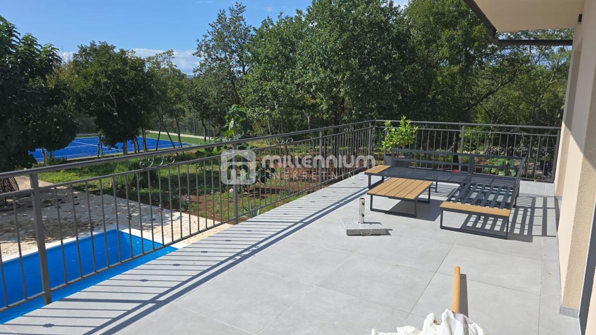 Casa Malinska, Malinska-Dubašnica, 343,71m2