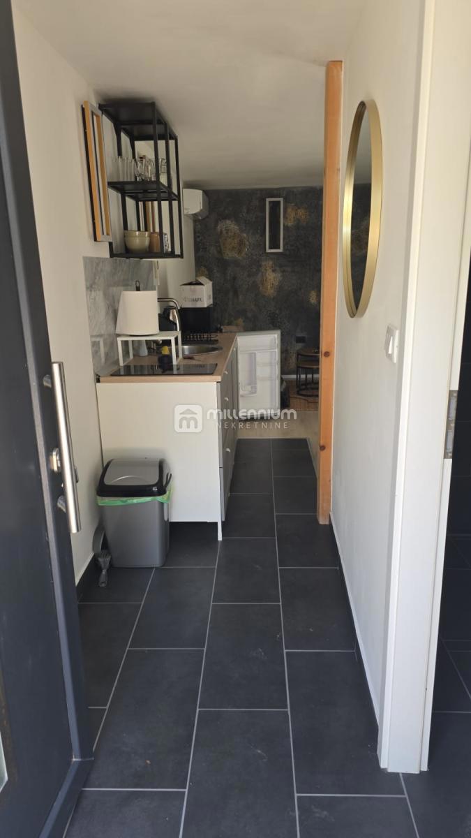 Casa Malinska, Malinska-Dubašnica, 343,71m2