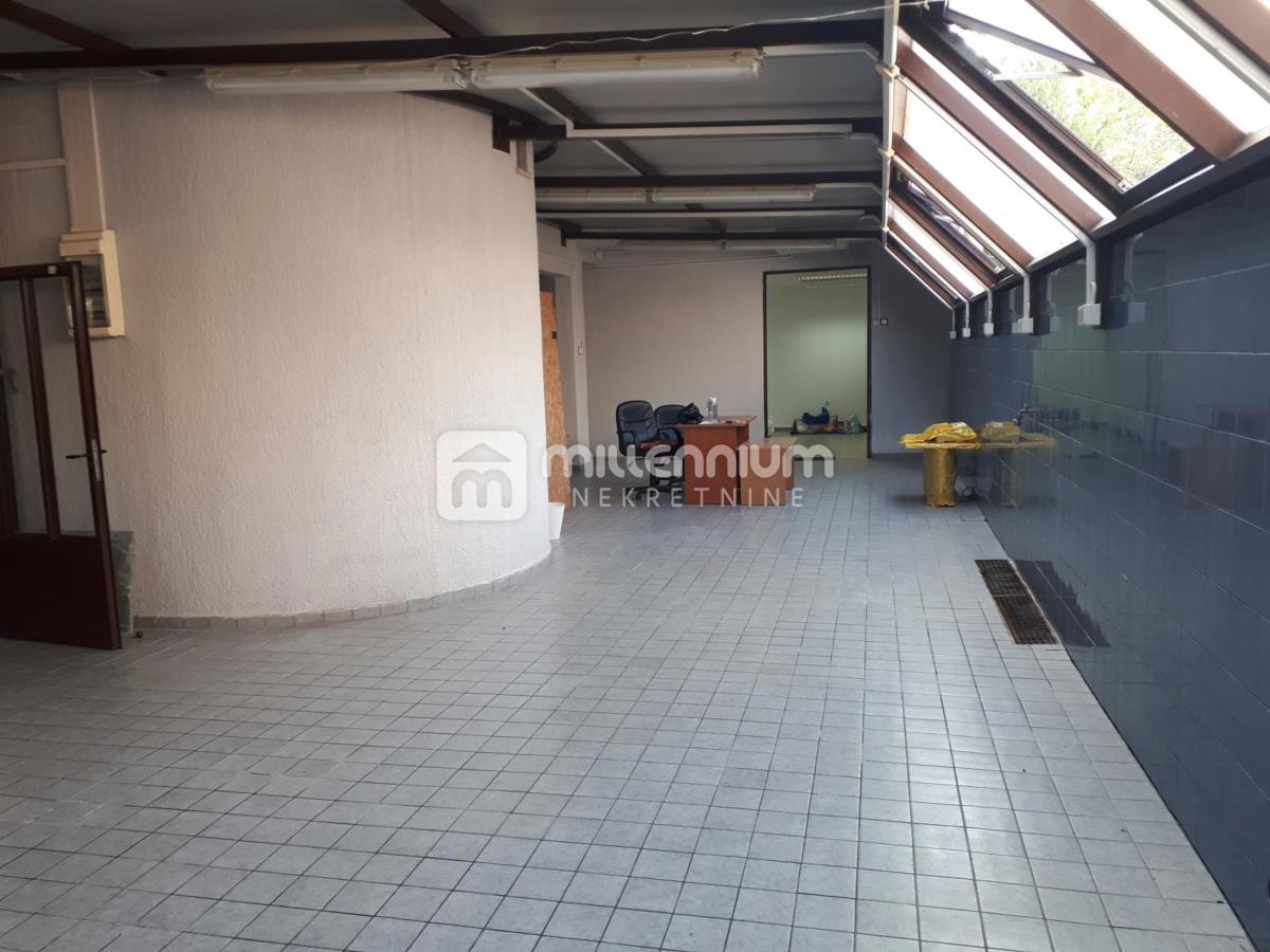 Locale commerciale Kastav, 258,44m2