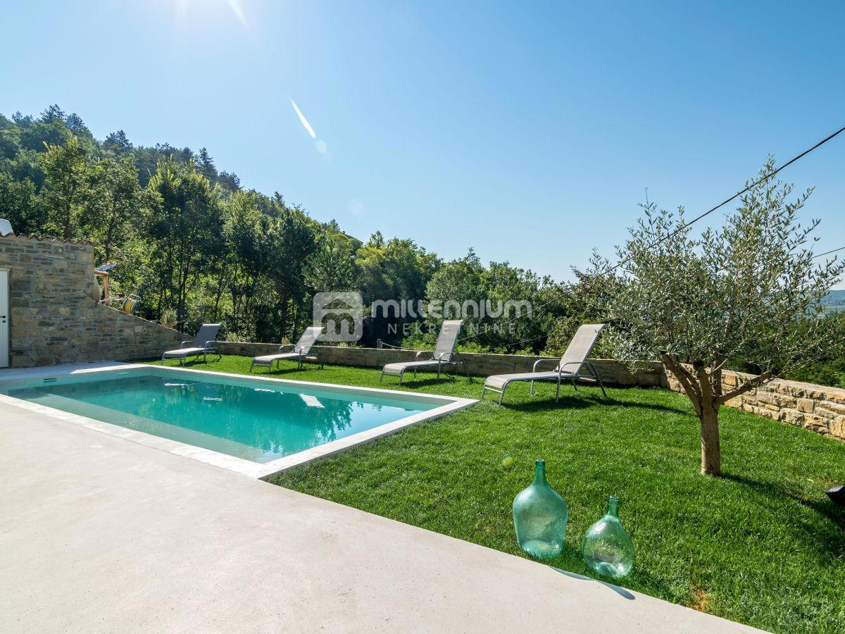 Casa Oprtalj, 100m2
