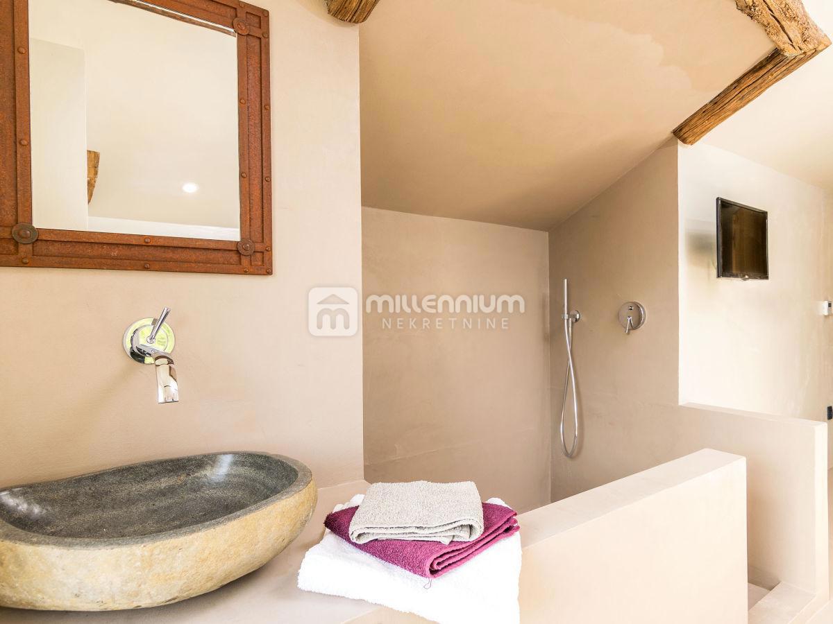 Casa Oprtalj, 100m2