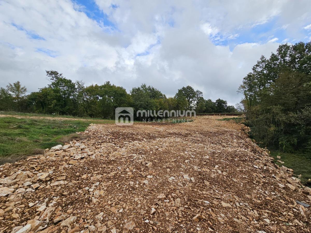 Terreno Rojnići, Barban, 910m2