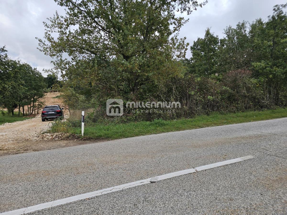 Terreno Rojnići, Barban, 910m2