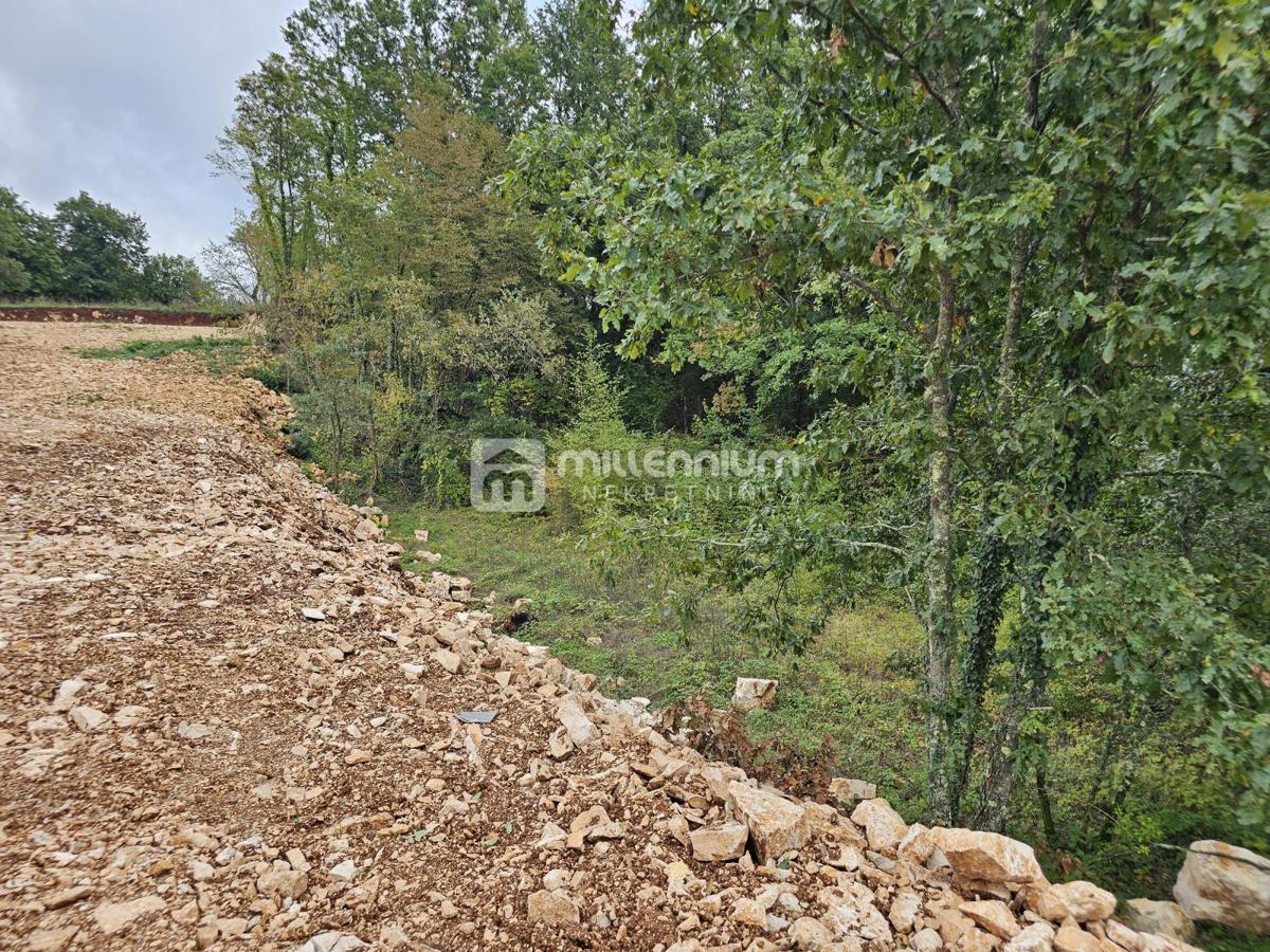 Terreno Rojnići, Barban, 910m2