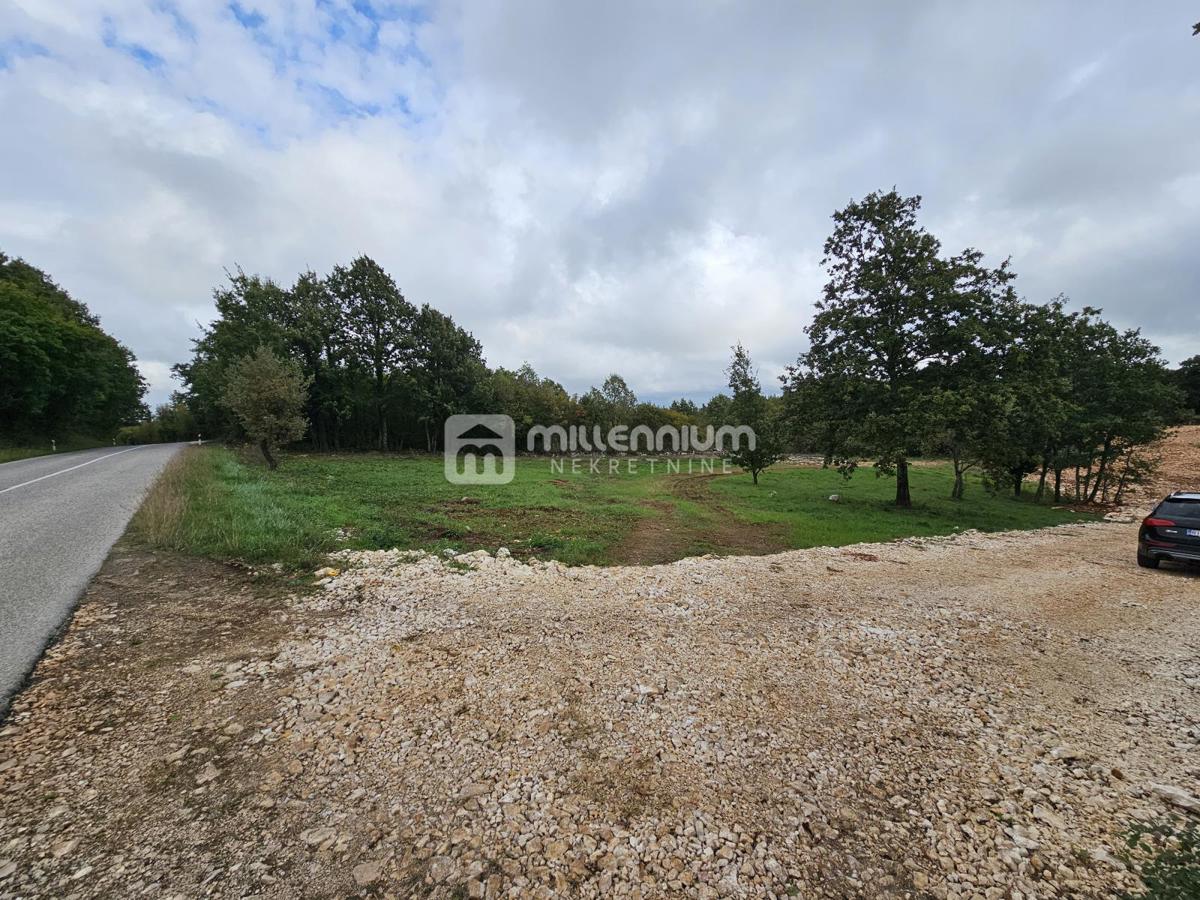 Terreno Rojnići, Barban, 910m2