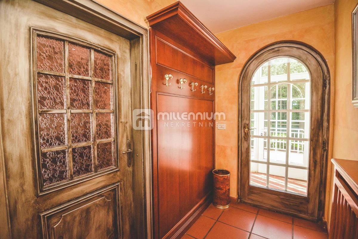 Casa Trsat, Rijeka, 285m2