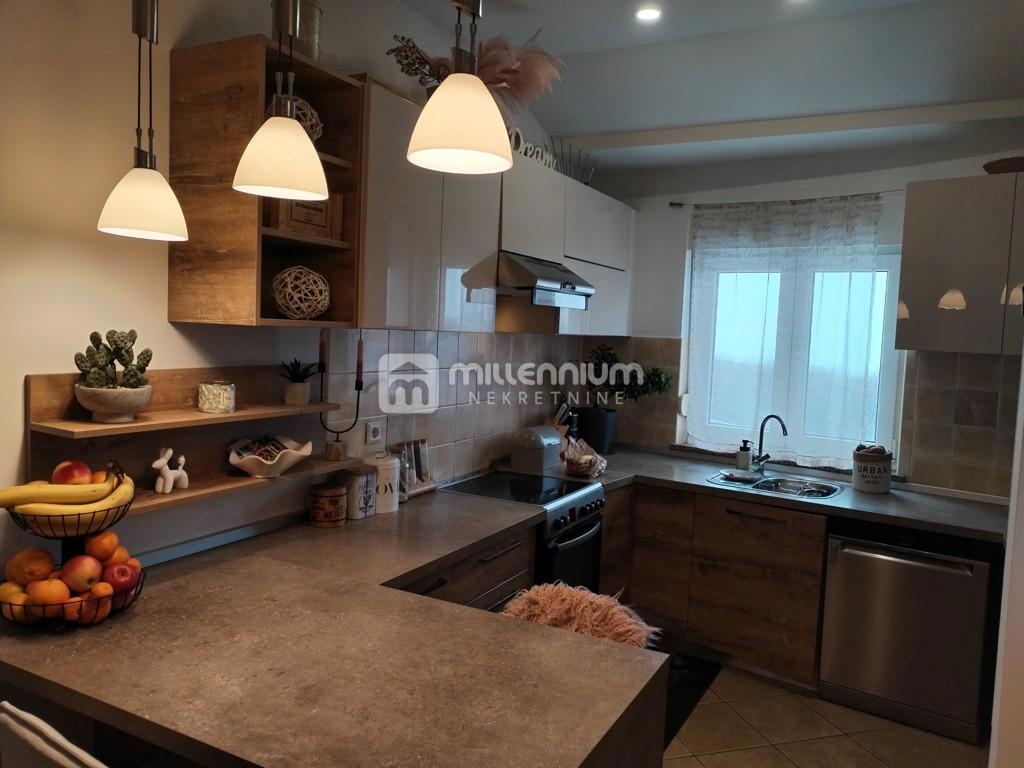 Appartamento Marinići, Viškovo, 81,30m2