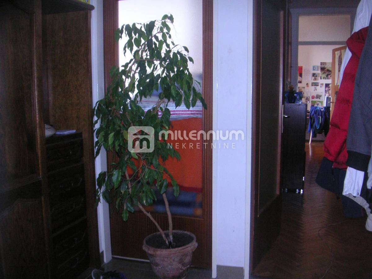 Appartamento Bulevard, Rijeka, 74m2