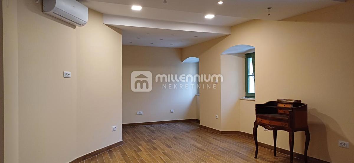 Appartamento Opatija - Centar, Opatija, 190m2