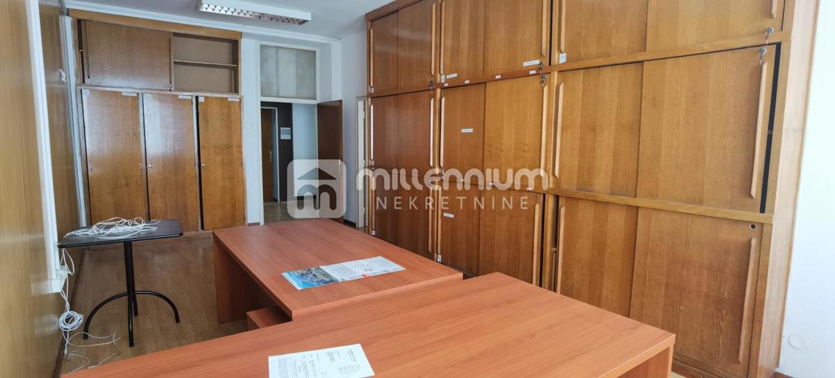 Locale commerciale Centar, Rijeka, 730m2