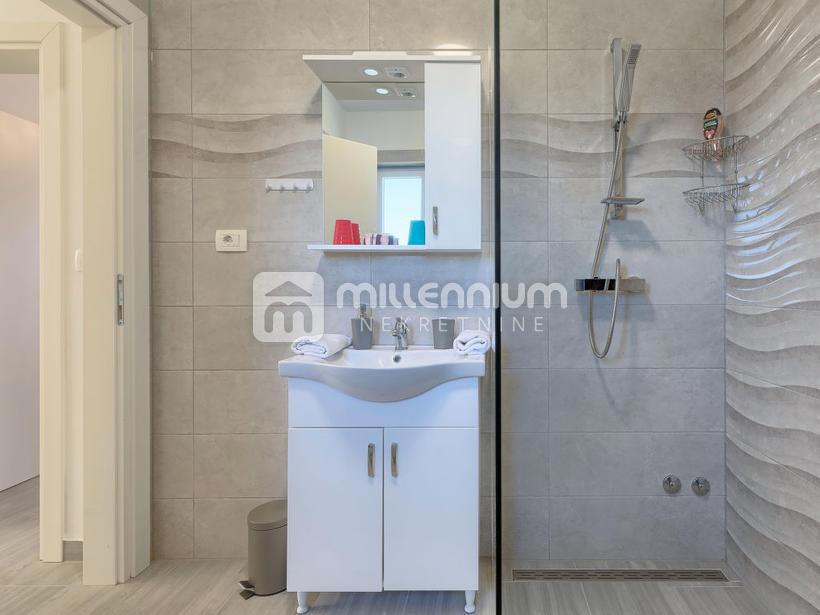 Casa Nova Vas, Poreč, 150m2