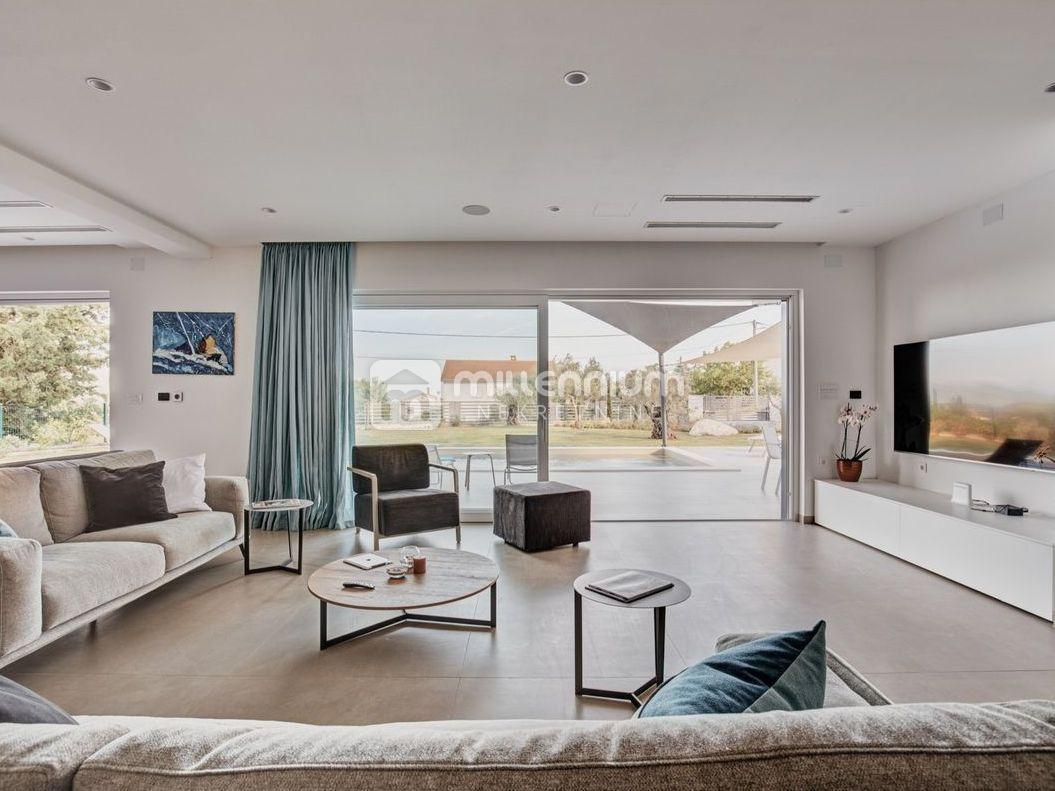 Casa Vrh, Krk, 293m2