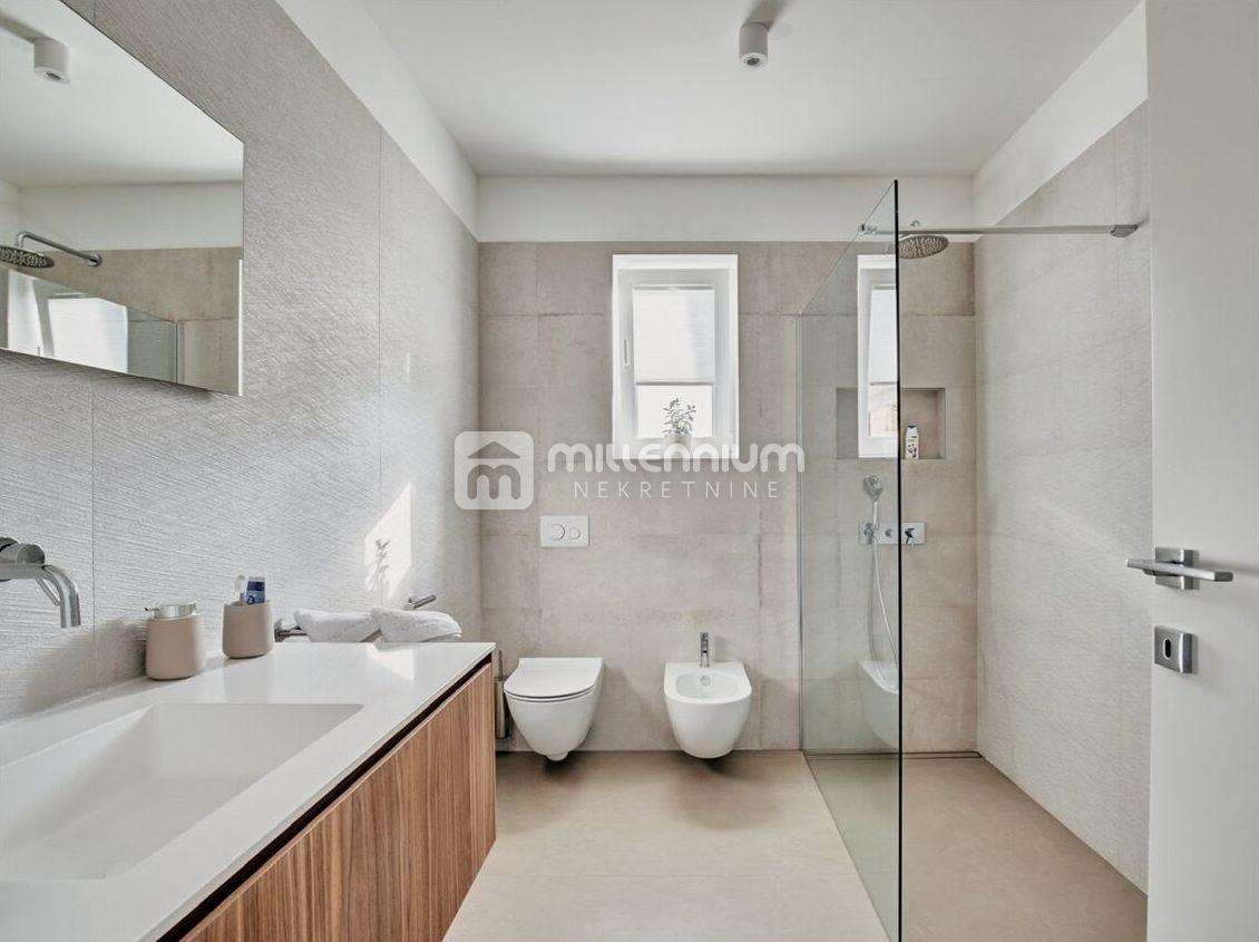 Casa Vrh, Krk, 293m2