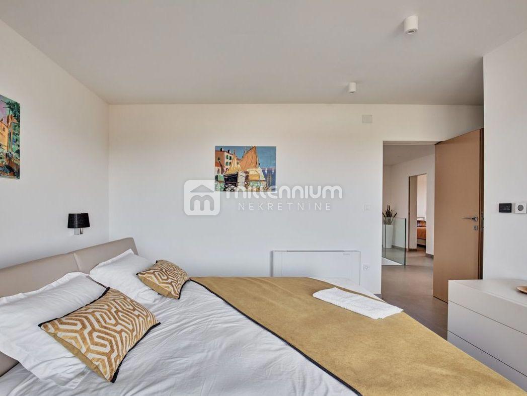 Casa Vrh, Krk, 293m2
