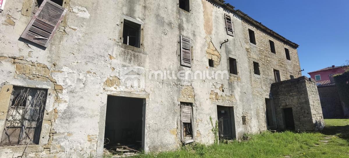 Casa Momjan, Buje, 200m2