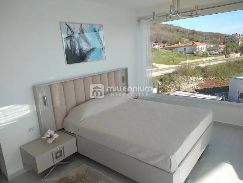 Casa Trget, Raša, 223m2