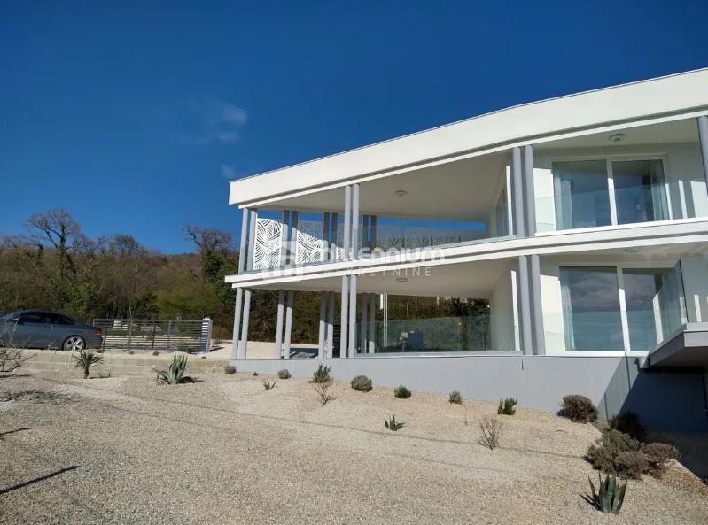 Casa Trget, Raša, 223m2