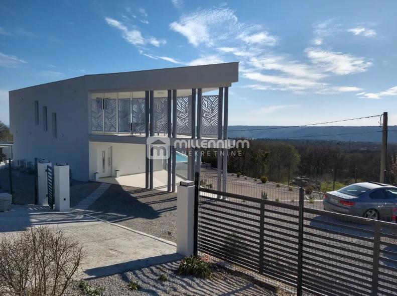 Casa Trget, Raša, 223m2