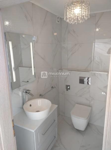 Casa Trget, Raša, 223m2