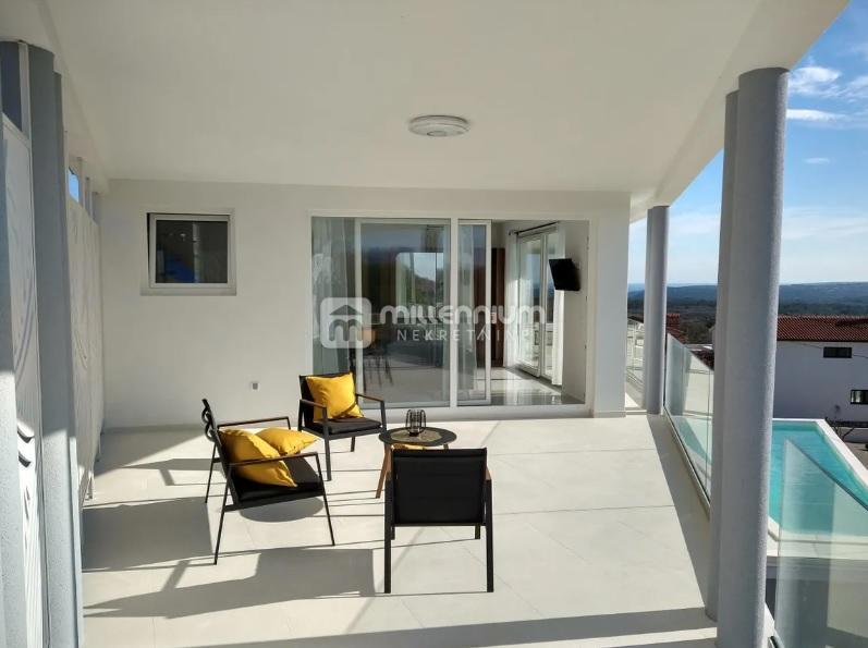 Casa Trget, Raša, 223m2