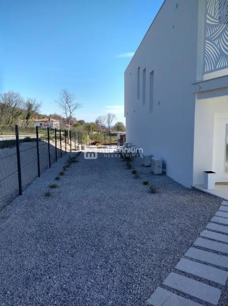 Casa Trget, Raša, 223m2