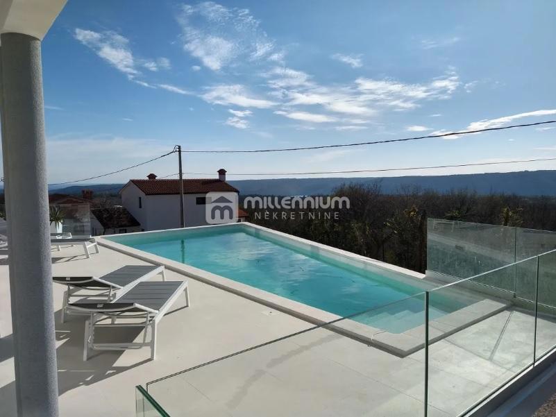 Casa Trget, Raša, 223m2