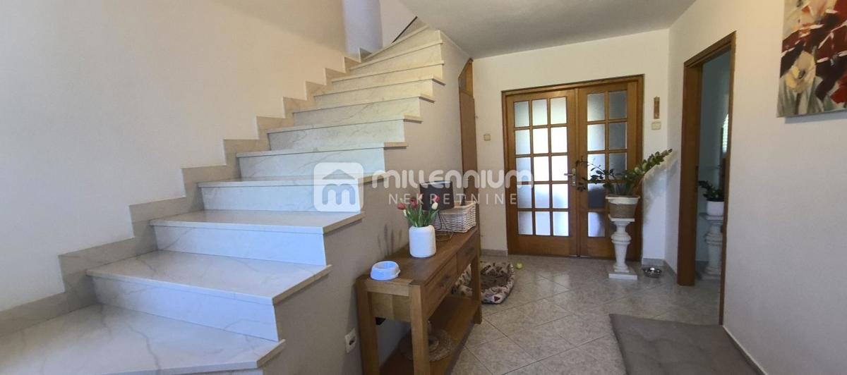 Casa Dražice, Jelenje, 298m2