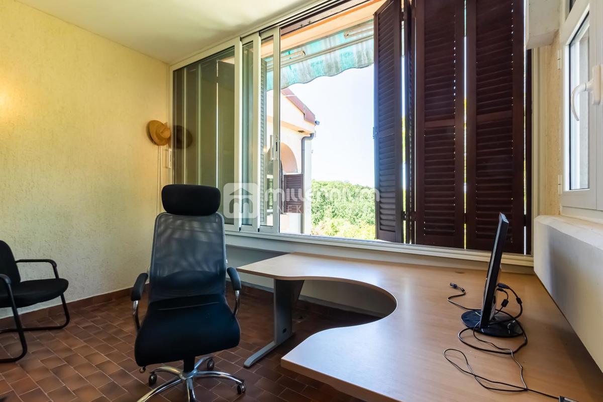 Casa Njivice, Omišalj, 300m2