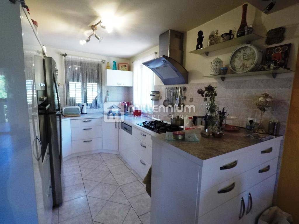 Casa Mošćenička Draga, 417m2