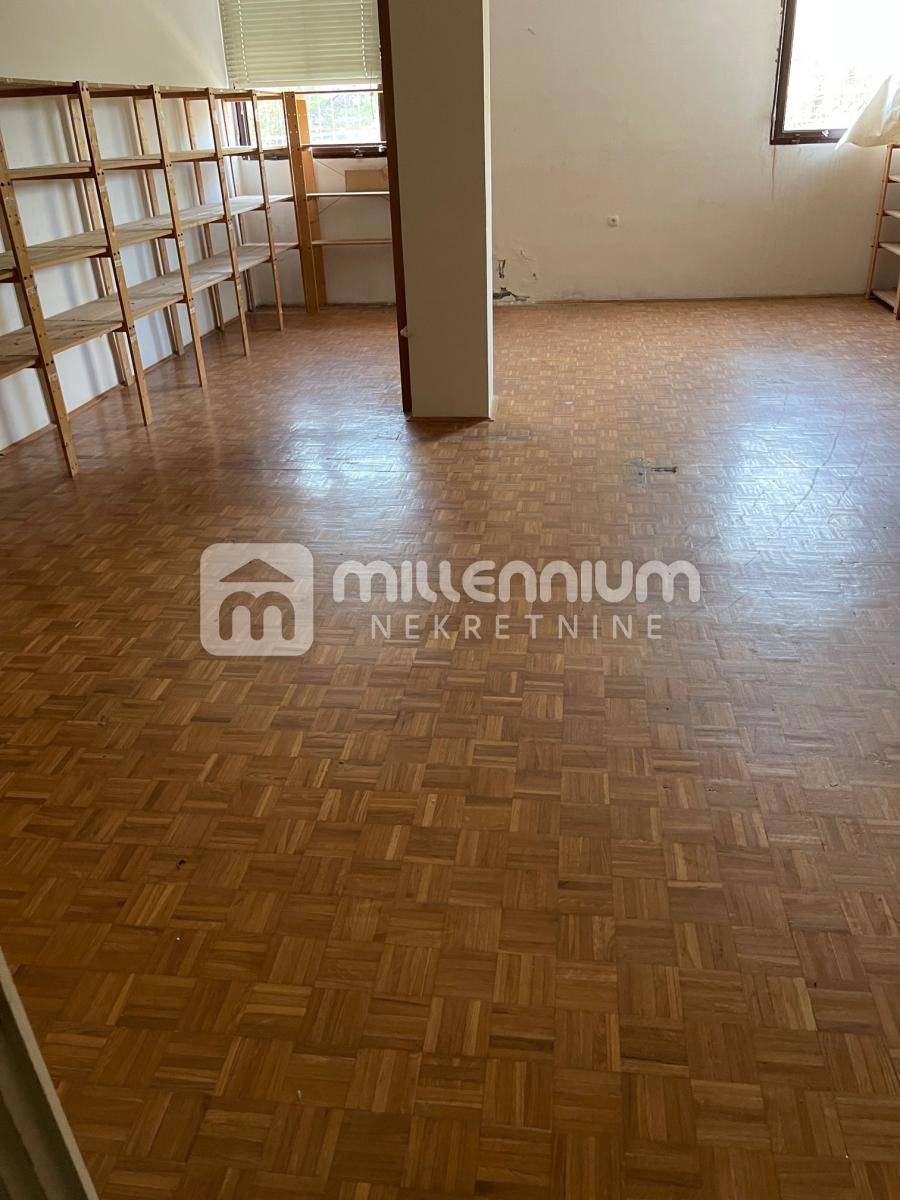 Locale commerciale Podmurvice, Rijeka, 342,04m2