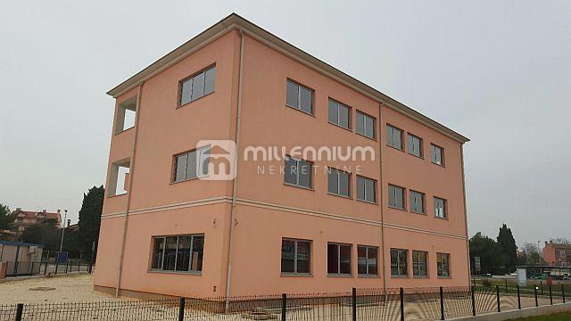 Locale commerciale Rovinj, 1.260,41m2