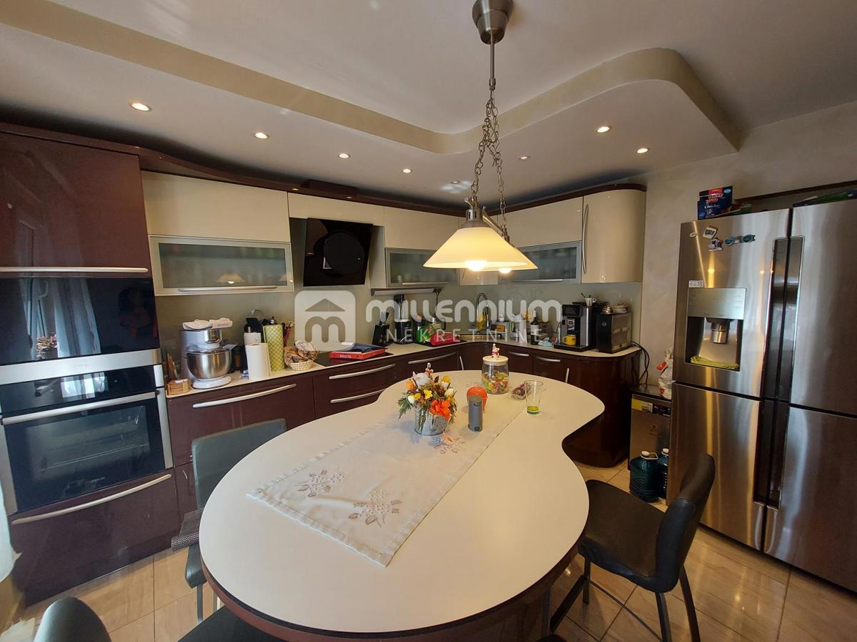 Appartamento Zamet, Rijeka, 109,01m2